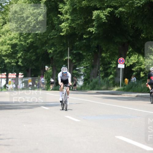 15.06.2025 - 7 Türme Triathlon Yannick Fuchs http://msf.ph/oto/8001842 15.06.2025 12:29:10 Radfahren 353, 596 meine-sportfotos.de