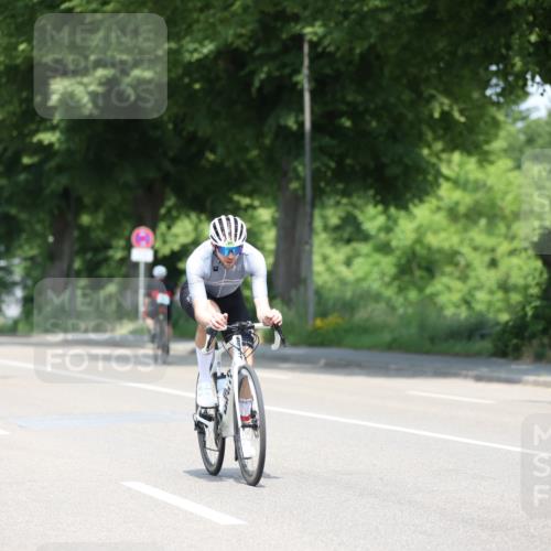15.06.2025 - 7 Türme Triathlon Yannick Fuchs http://msf.ph/oto/8001867 15.06.2025 12:29:11 Radfahren 353, 596 meine-sportfotos.de