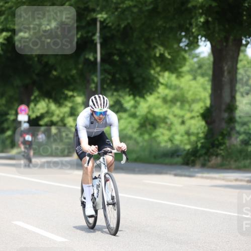 15.06.2025 - 7 Türme Triathlon Yannick Fuchs http://msf.ph/oto/8001880 15.06.2025 12:29:11 Radfahren 353, 596 meine-sportfotos.de