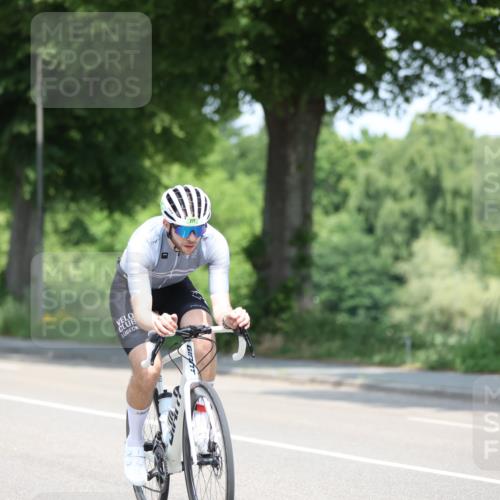 15.06.2025 - 7 Türme Triathlon Yannick Fuchs http://msf.ph/oto/8001895 15.06.2025 12:29:11 Radfahren 353, 596 meine-sportfotos.de