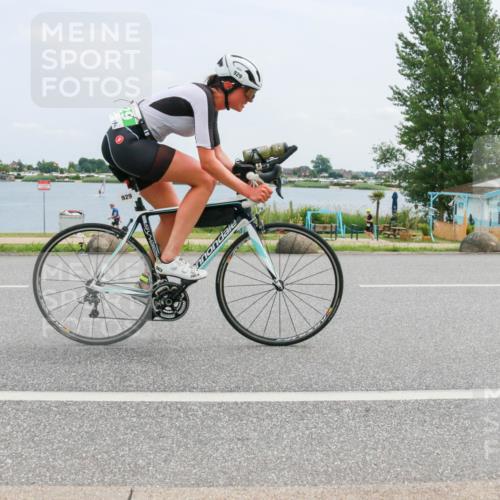 21.06.2025 - 27. Vierlanden-Triathlon H.Heesch http://msf.ph/oto/8001898 15.06.2025 12:38:44 Radfahren 792, 863, 929 meine-sportfotos.de