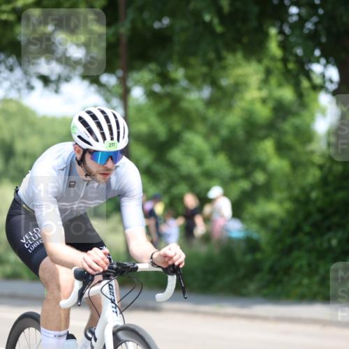 15.06.2025 - 7 Türme Triathlon Yannick Fuchs http://msf.ph/oto/8001928 15.06.2025 12:29:12 Radfahren 353, 596 meine-sportfotos.de