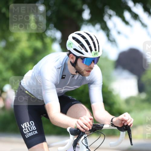 15.06.2025 - 7 Türme Triathlon Yannick Fuchs http://msf.ph/oto/8001939 15.06.2025 12:29:12 Radfahren 353, 596 meine-sportfotos.de