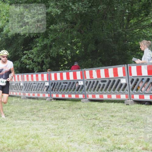 21.06.2025 - 27. Vierlanden-Triathlon KatJ http://msf.ph/oto/8001946 15.06.2025 12:55:56 Ziel 6, 730, 875, 1002 meine-sportfotos.de