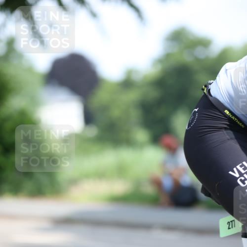 15.06.2025 - 7 Türme Triathlon Yannick Fuchs http://msf.ph/oto/8001953 15.06.2025 12:29:12 Radfahren 353, 596 meine-sportfotos.de