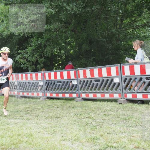 21.06.2025 - 27. Vierlanden-Triathlon KatJ http://msf.ph/oto/8001958 15.06.2025 12:55:56 Ziel 6, 730, 875, 1002 meine-sportfotos.de