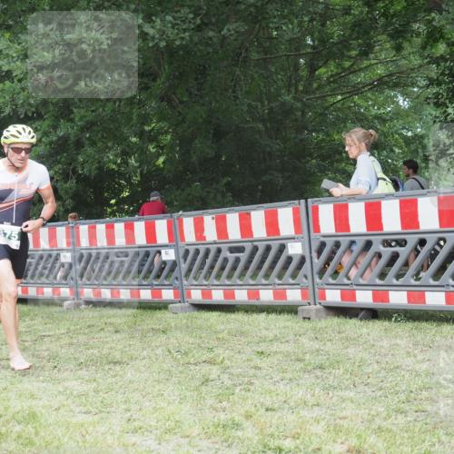 21.06.2025 - 27. Vierlanden-Triathlon KatJ http://msf.ph/oto/8001983 15.06.2025 12:55:57 Ziel 6, 730, 875, 1002 meine-sportfotos.de