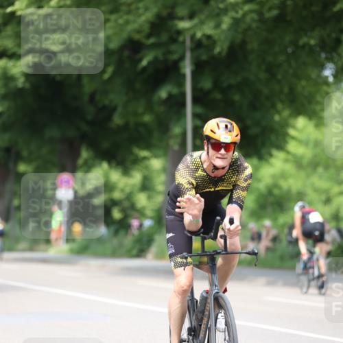 15.06.2025 - 7 Türme Triathlon Yannick Fuchs http://msf.ph/oto/8002010 15.06.2025 13:16:01 Radfahren 213, 236, 258, 326, 368, 418, 487, 565, 645, 781, 903, 905 meine-sportfotos.de