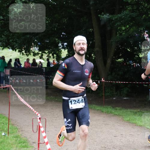 21.06.2025 - 27. Vierlanden-Triathlon Lena Gebhardt http://msf.ph/oto/8002035 15.06.2025 14:07:30 Laufen 2025, 1244, 14 meine-sportfotos.de