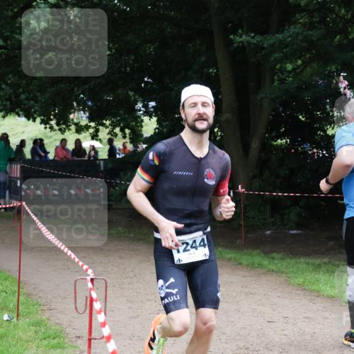 21.06.2025 - 27. Vierlanden-Triathlon Lena Gebhardt http://msf.ph/oto/8002048 15.06.2025 14:07:30 Laufen 34, 202, 244 meine-sportfotos.de