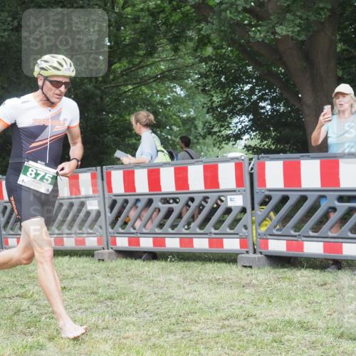 21.06.2025 - 27. Vierlanden-Triathlon KatJ http://msf.ph/oto/8002049 15.06.2025 12:55:57 Ziel 6, 730, 875, 1002 meine-sportfotos.de