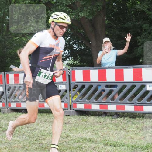 21.06.2025 - 27. Vierlanden-Triathlon KatJ http://msf.ph/oto/8002084 15.06.2025 12:55:58 Ziel 6, 730, 875, 1002 meine-sportfotos.de