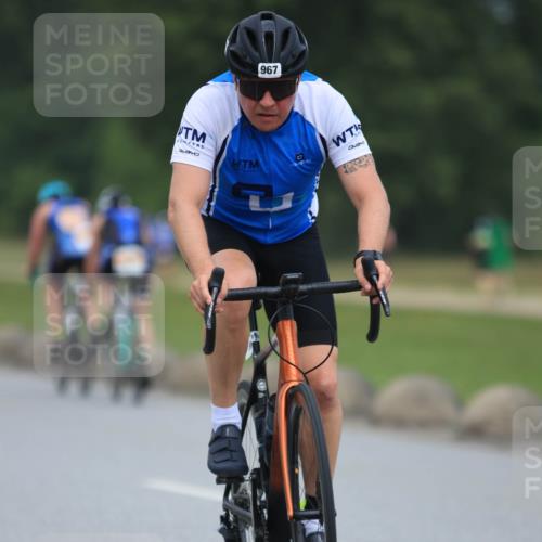 21.06.2025 - 27. Vierlanden-Triathlon H.Heesch http://msf.ph/oto/8002140 15.06.2025 12:40:38 Radfahren 919, 967, 1094, 1096 meine-sportfotos.de