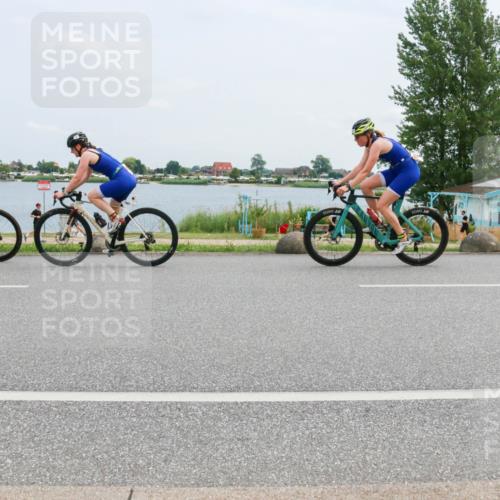 21.06.2025 - 27. Vierlanden-Triathlon H.Heesch http://msf.ph/oto/8002147 15.06.2025 12:39:39 Radfahren 653, 1085, 1086, 1087, 1088 meine-sportfotos.de