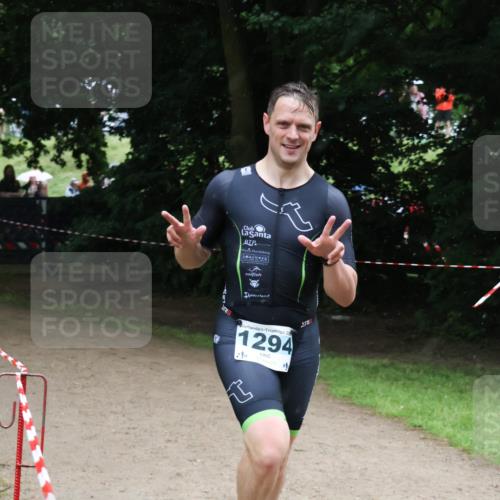 21.06.2025 - 27. Vierlanden-Triathlon Lena Gebhardt http://msf.ph/oto/8002165 15.06.2025 14:07:44 Laufen 22, 1294 meine-sportfotos.de