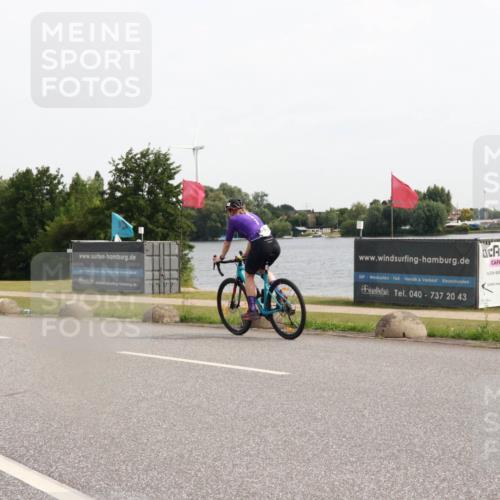 15.06.2025 - 27. Vierlanden-Triathlon H.Heesch http://msf.ph/oto/8002210 15.06.2025 10:28:33 Radfahren 108, 138, 519 meine-sportfotos.de