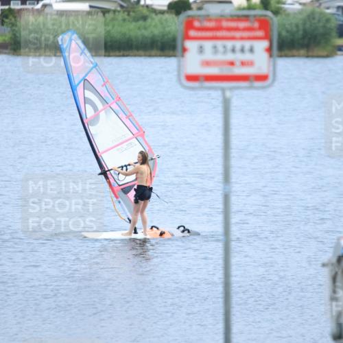 21.06.2025 - 27. Vierlanden-Triathlon H.Heesch http://msf.ph/oto/8002227 15.06.2025 12:41:36 Radfahren 671, 908, 1089, 1090, 1091, 1092 meine-sportfotos.de