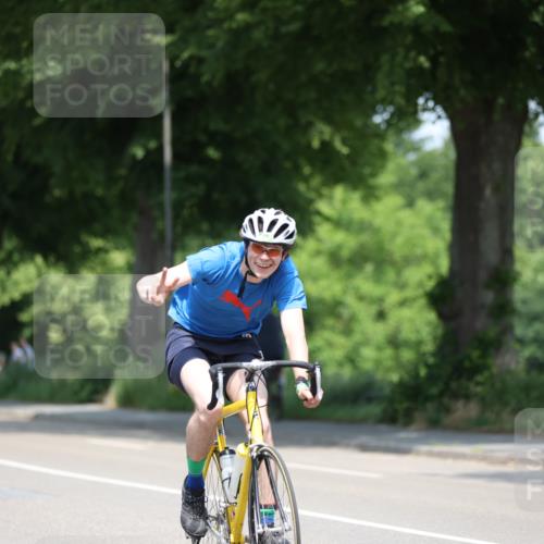 15.06.2025 - 7 Türme Triathlon Yannick Fuchs http://msf.ph/oto/8002305 15.06.2025 12:29:40 Radfahren 663 meine-sportfotos.de