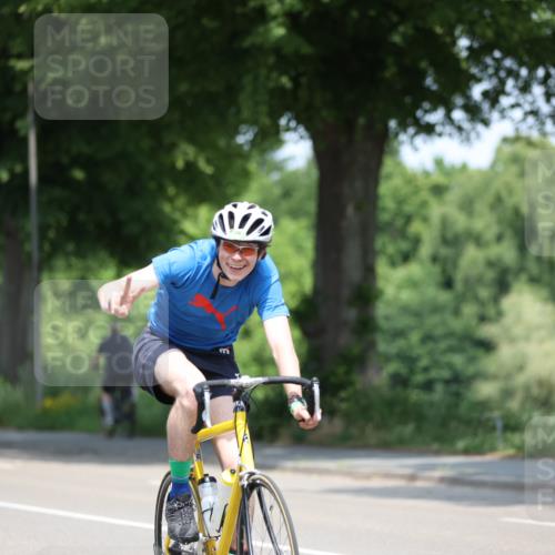 15.06.2025 - 7 Türme Triathlon Yannick Fuchs http://msf.ph/oto/8002318 15.06.2025 12:29:40 Radfahren 663 meine-sportfotos.de