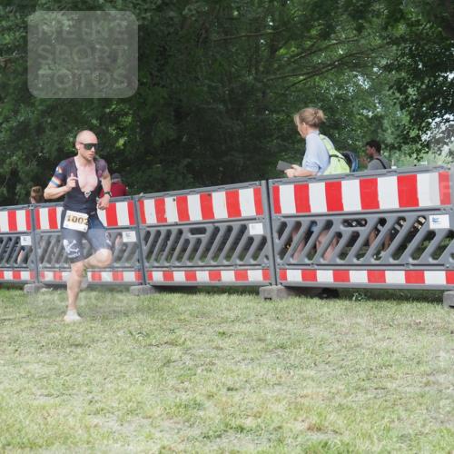 21.06.2025 - 27. Vierlanden-Triathlon KatJ http://msf.ph/oto/8002372 15.06.2025 12:56:06 Ziel 2, 1002 meine-sportfotos.de