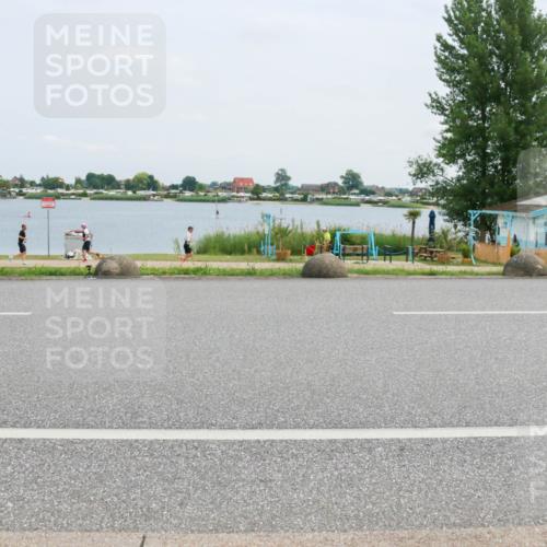 21.06.2025 - 27. Vierlanden-Triathlon H.Heesch http://msf.ph/oto/8002402 15.06.2025 12:40:37 Radfahren 919, 967, 1093, 1094, 1095, 1096 meine-sportfotos.de