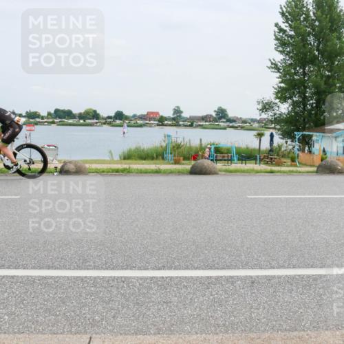 21.06.2025 - 27. Vierlanden-Triathlon H.Heesch http://msf.ph/oto/8002491 15.06.2025 12:41:04 Radfahren 1081, 1082, 1083, 1084 meine-sportfotos.de