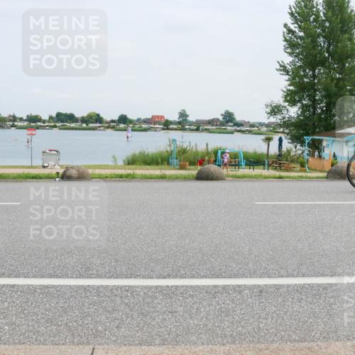 21.06.2025 - 27. Vierlanden-Triathlon H.Heesch http://msf.ph/oto/8002506 15.06.2025 12:41:05 Radfahren 1081, 1082, 1083, 1084 meine-sportfotos.de