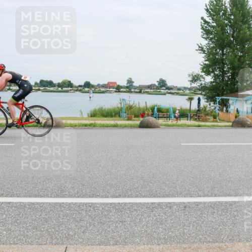 21.06.2025 - 27. Vierlanden-Triathlon H.Heesch http://msf.ph/oto/8002510 15.06.2025 12:41:05 Radfahren 1081, 1082, 1083, 1084 meine-sportfotos.de