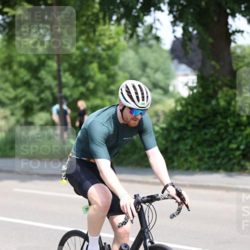 15.06.2025 - 7 Türme Triathlon Yannick Fuchs http://msf.ph/oto/8002512 15.06.2025 12:30:01 Radfahren 457 meine-sportfotos.de