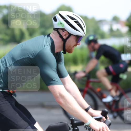 15.06.2025 - 7 Türme Triathlon Yannick Fuchs http://msf.ph/oto/8002575 15.06.2025 12:30:01 Radfahren 457 meine-sportfotos.de