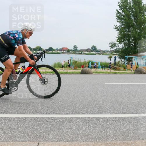 21.06.2025 - 27. Vierlanden-Triathlon H.Heesch http://msf.ph/oto/8002581 15.06.2025 12:41:39 Radfahren 671, 908, 1089, 1090, 1091, 1092 meine-sportfotos.de