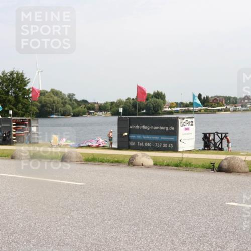 21.06.2025 - 27. Vierlanden-Triathlon H.Heesch http://msf.ph/oto/8002588 15.06.2025 11:47:13 Radfahren 647, 696, 722, 763 meine-sportfotos.de