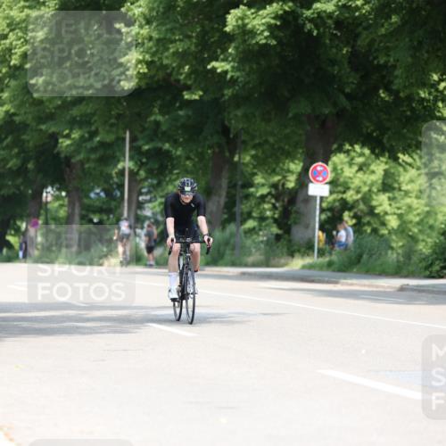 15.06.2025 - 7 Türme Triathlon Yannick Fuchs http://msf.ph/oto/8002613 15.06.2025 12:30:12 Radfahren 218, 303, 582 meine-sportfotos.de