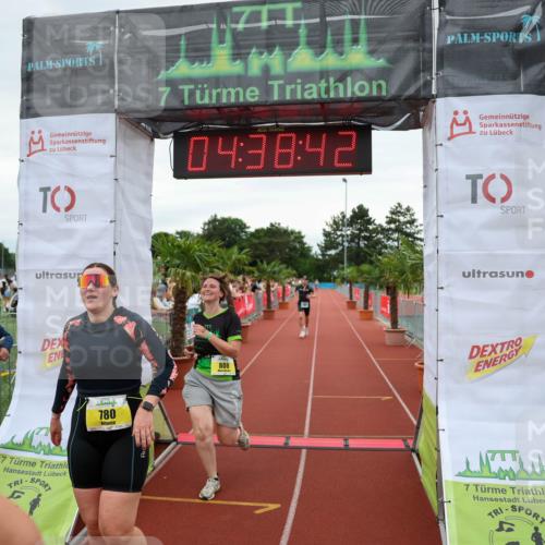 15.06.2025 - 7 Türme Triathlon Michael Strokosch http://msf.ph/oto/8002691 15.06.2025 14:38:42 Ziel 432, 441, 564, 780, 808 meine-sportfotos.de