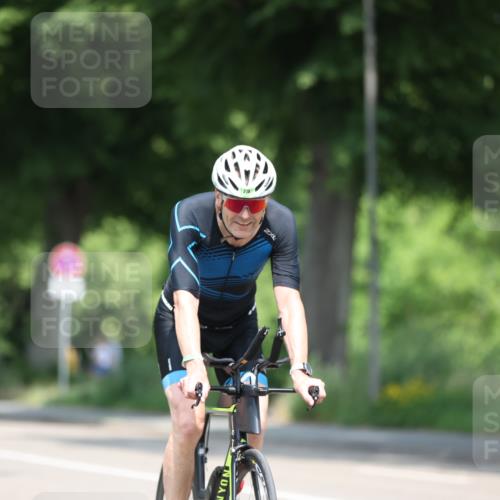 15.06.2025 - 7 Türme Triathlon Yannick Fuchs http://msf.ph/oto/8002724 15.06.2025 12:30:15 Radfahren 218, 303, 582 meine-sportfotos.de