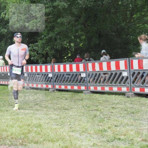 21.06.2025 - 27. Vierlanden-Triathlon KatJ http://msf.ph/oto/8002739 15.06.2025 12:56:40 Ziel 725, 1004, 1006, 1007, 1008 meine-sportfotos.de