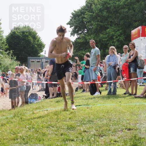 15.06.2025 - 27. Vierlanden-Triathlon KatJ http://msf.ph/oto/8002759 15.06.2025 09:58:46 Schwimmen 269 meine-sportfotos.de