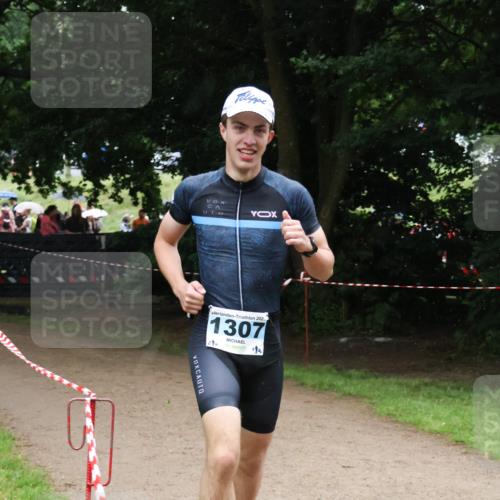 21.06.2025 - 27. Vierlanden-Triathlon Lena Gebhardt http://msf.ph/oto/8002835 15.06.2025 14:10:56 Laufen 202, 1307, 14 meine-sportfotos.de