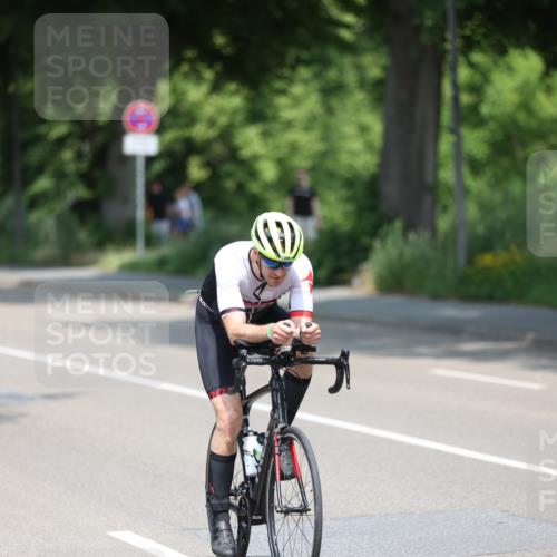 15.06.2025 - 7 Türme Triathlon Yannick Fuchs http://msf.ph/oto/8002843 15.06.2025 12:30:57 Radfahren 286, 320 meine-sportfotos.de