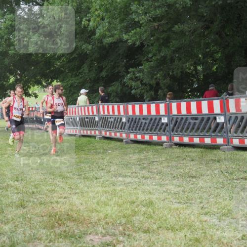 21.06.2025 - 27. Vierlanden-Triathlon KatJ http://msf.ph/oto/8002897 15.06.2025 12:56:43 Ziel 1004, 1006, 1007, 1008 meine-sportfotos.de