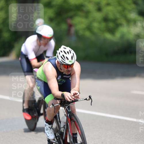 15.06.2025 - 7 Türme Triathlon Yannick Fuchs http://msf.ph/oto/8002975 15.06.2025 12:31:53 Radfahren 218, 303, 321, 564 meine-sportfotos.de