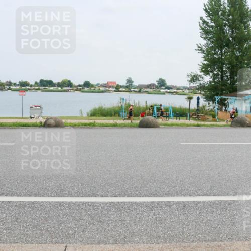21.06.2025 - 27. Vierlanden-Triathlon H.Heesch http://msf.ph/oto/8002978 15.06.2025 12:44:49 Radfahren 673, 719 meine-sportfotos.de