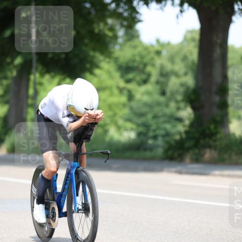 15.06.2025 - 7 Türme Triathlon Yannick Fuchs http://msf.ph/oto/8003104 15.06.2025 12:32:26 Radfahren 200, 282, 286 meine-sportfotos.de