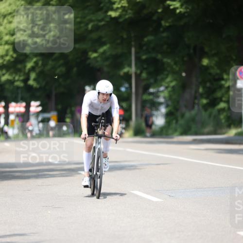 15.06.2025 - 7 Türme Triathlon Yannick Fuchs http://msf.ph/oto/8003236 15.06.2025 12:33:04 Radfahren 334, 589 meine-sportfotos.de