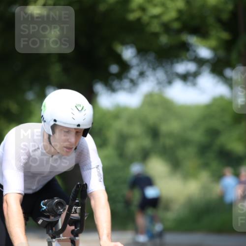 15.06.2025 - 7 Türme Triathlon Yannick Fuchs http://msf.ph/oto/8003285 15.06.2025 12:33:05 Radfahren 334 meine-sportfotos.de