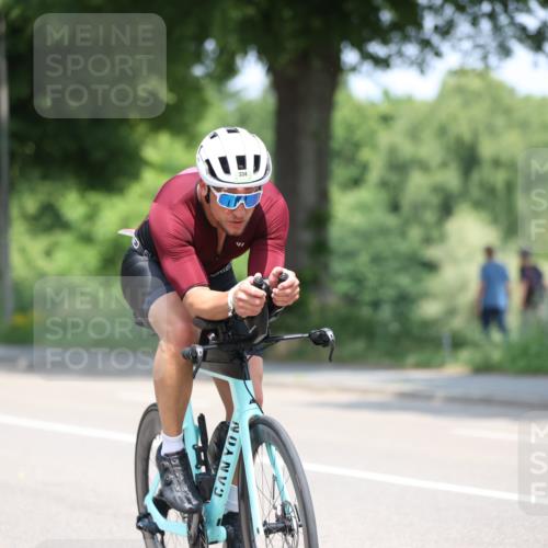 15.06.2025 - 7 Türme Triathlon Yannick Fuchs http://msf.ph/oto/8003312 15.06.2025 12:33:10 Radfahren 334, 544 meine-sportfotos.de