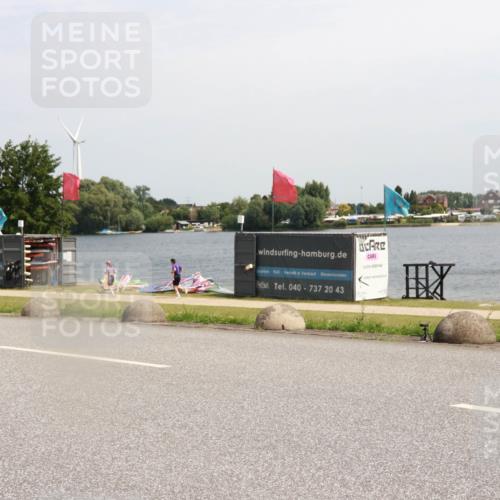 21.06.2025 - 27. Vierlanden-Triathlon H.Heesch http://msf.ph/oto/8003344 15.06.2025 11:48:01 Radfahren  meine-sportfotos.de