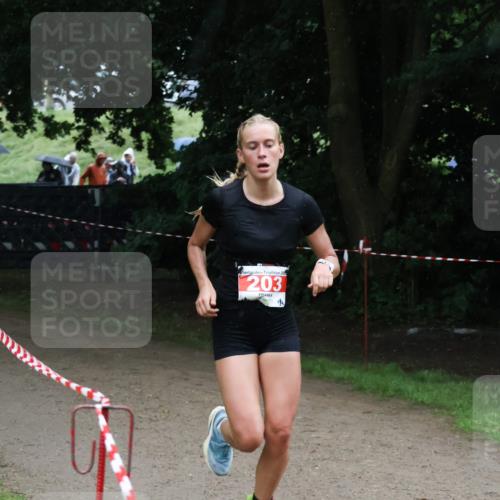 21.06.2025 - 27. Vierlanden-Triathlon Lena Gebhardt http://msf.ph/oto/8003362 15.06.2025 14:19:41 Laufen 203 meine-sportfotos.de