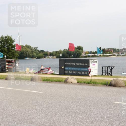 21.06.2025 - 27. Vierlanden-Triathlon H.Heesch http://msf.ph/oto/8003390 15.06.2025 11:48:07 Radfahren  meine-sportfotos.de