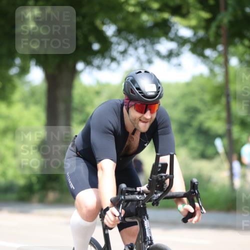 15.06.2025 - 7 Türme Triathlon Yannick Fuchs http://msf.ph/oto/8003408 15.06.2025 12:33:13 Radfahren 334, 544 meine-sportfotos.de